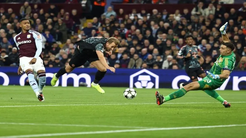 Aston Villa đấu với Bayern 01