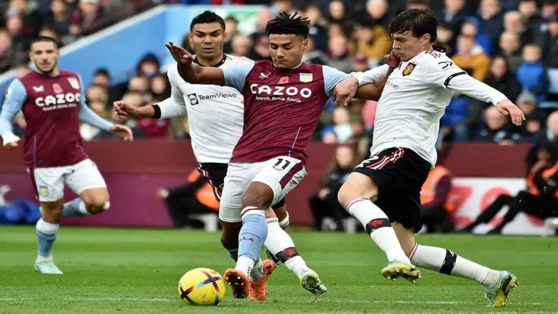 Đội hình Aston Villa gặp Manchester United 01