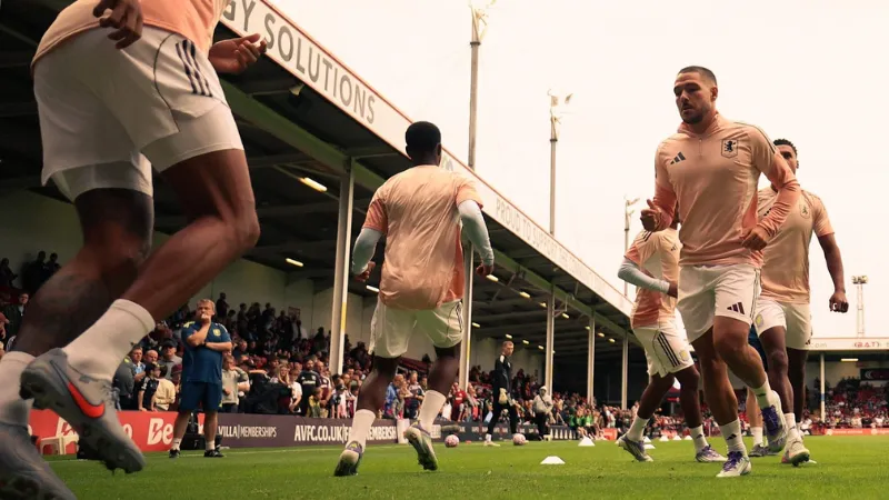 Chiến thuật và điểm nóng trên sân